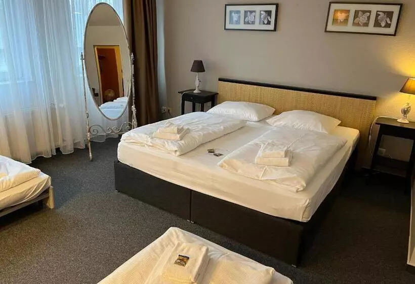 Astral Inn Leipzig Hotel & Restaurant