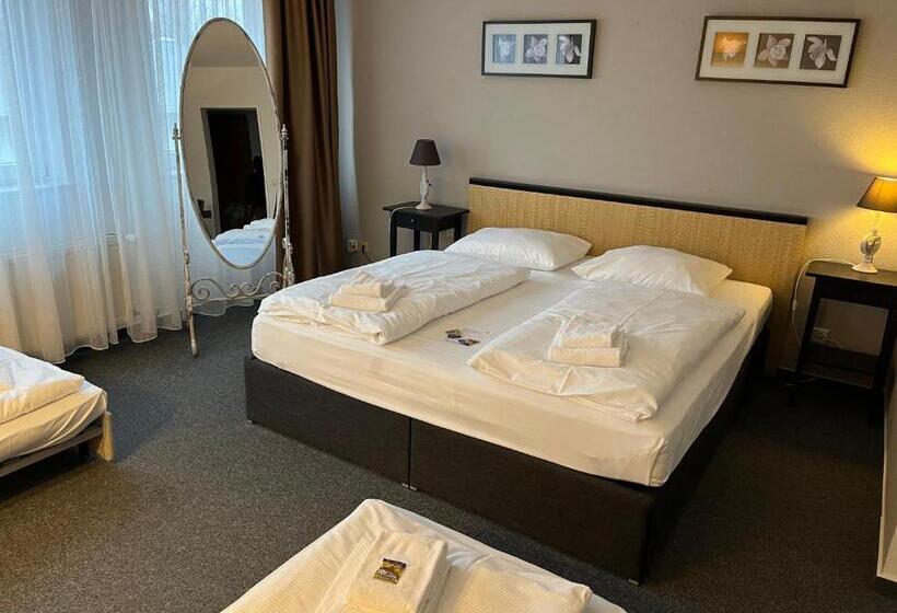 Astral Inn Leipzig Hotel & Restaurant