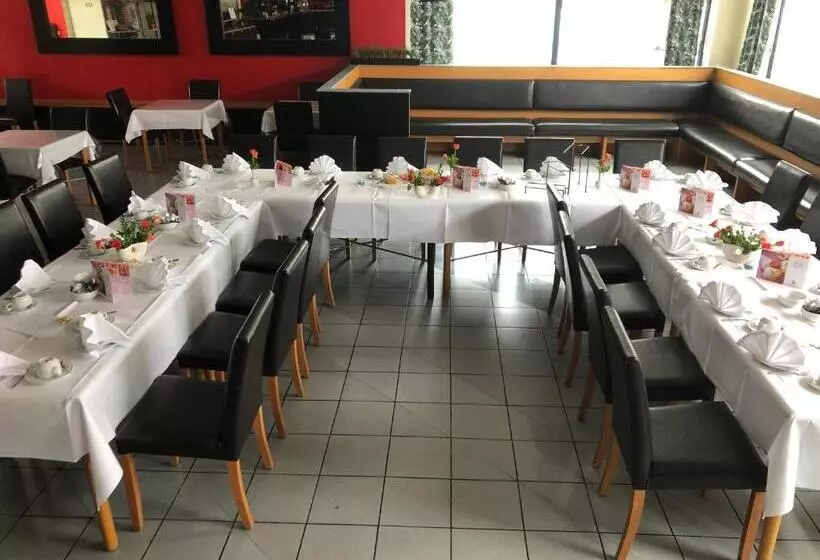 Astral Inn Leipzig Hotel & Restaurant