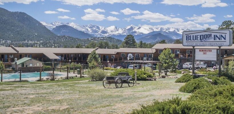 هتل Blue Door Inn