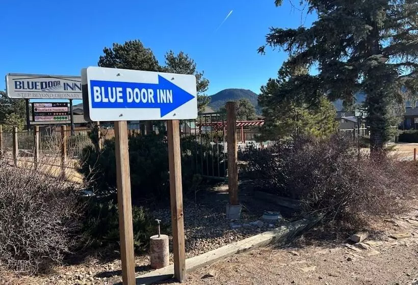 בית מלון כפרי Blue Door Inn