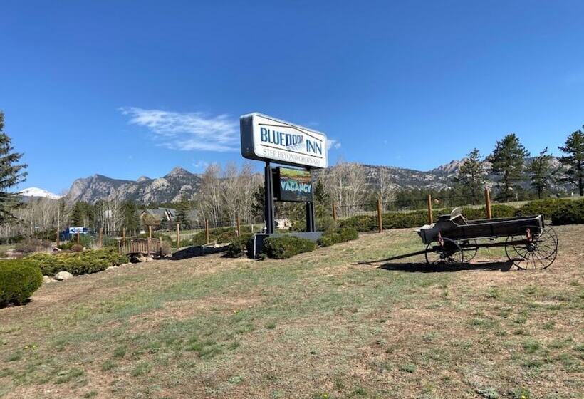 هتل Blue Door Inn