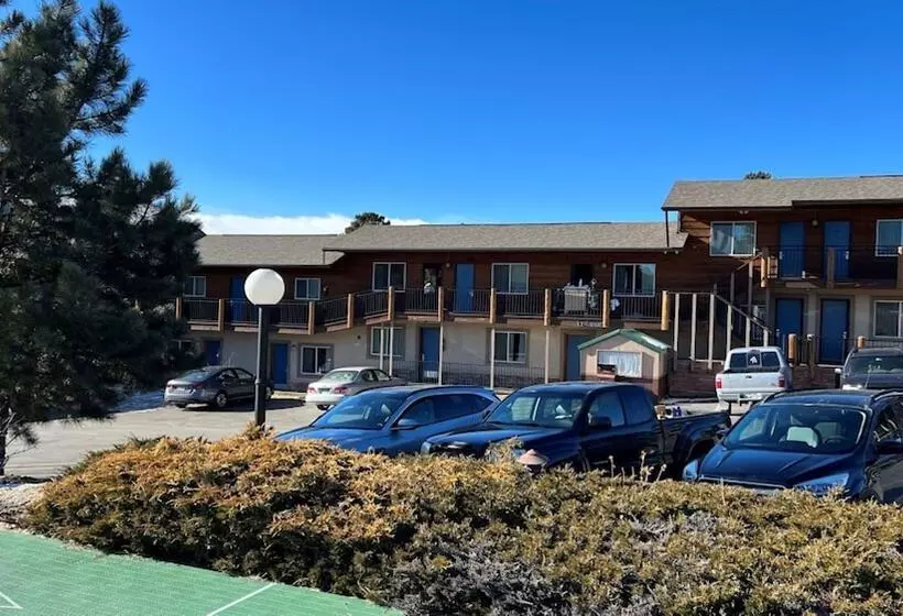 בית מלון כפרי Blue Door Inn