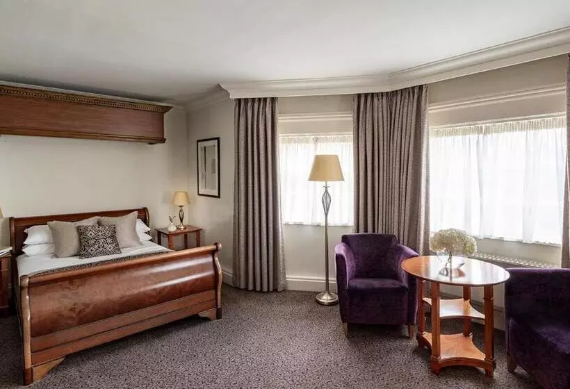 호텔 Brandshatch Place & Spa