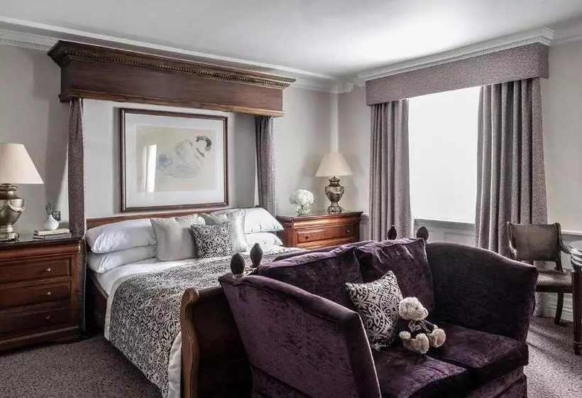 호텔 Brandshatch Place & Spa