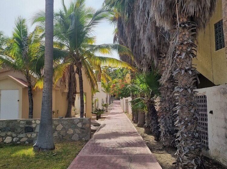 فندق Buena Vista Oceanfront & Hot Springs Resort