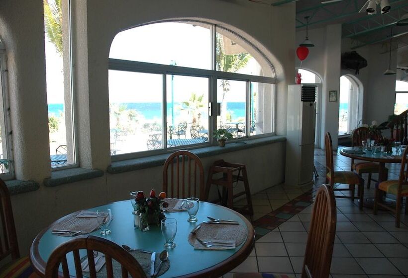 فندق Buena Vista Oceanfront & Hot Springs Resort