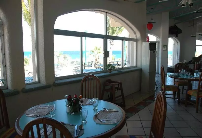 호텔 Buena Vista Oceanfront & Hot Springs Resort