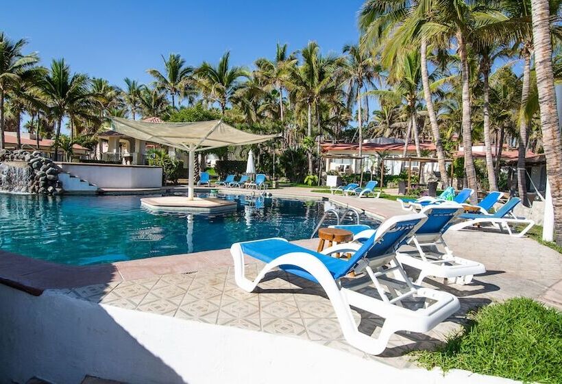 فندق Buena Vista Oceanfront & Hot Springs Resort