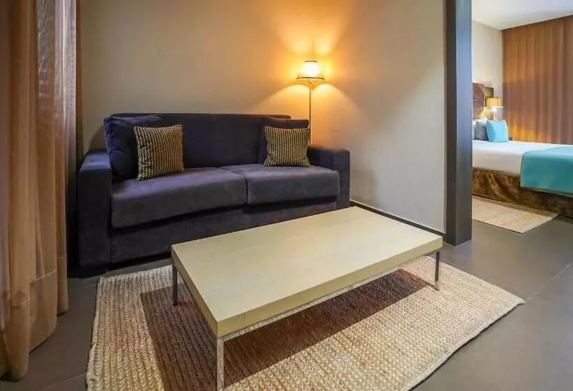 Отель Constanza