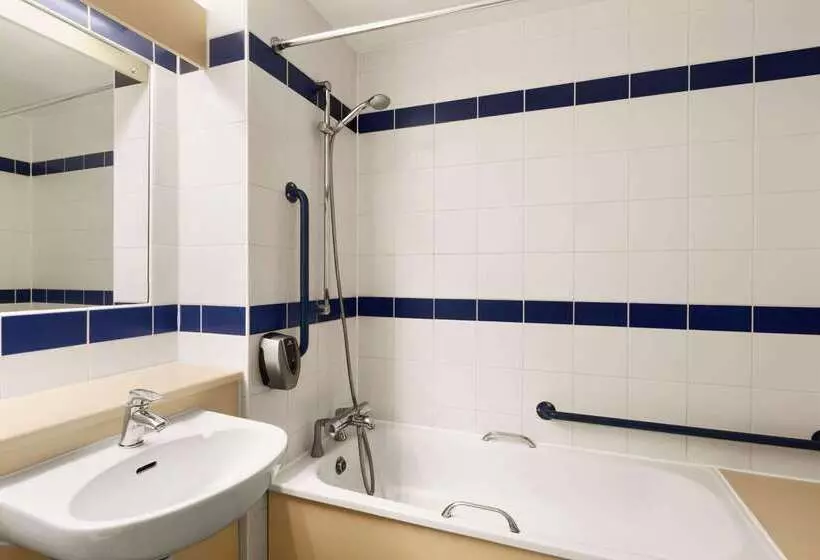 Hotel Days Inn Sutton Scotney South