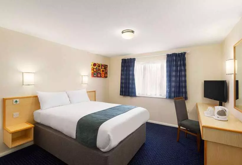 Hotel Days Inn Sutton Scotney South