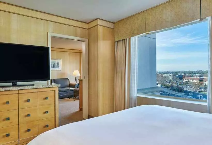 Отель Hilton Santa Clara