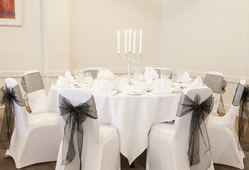 هتل Holiday Inn Leeds Brighouse, An Ihg