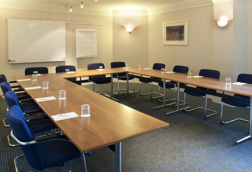 هتل Holiday Inn Leeds Brighouse, An Ihg