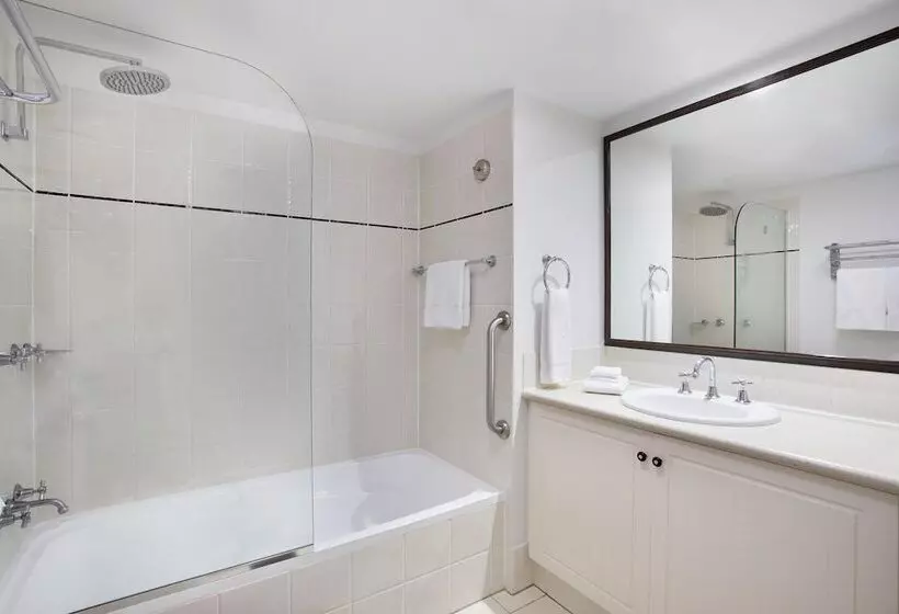 호텔 Mantra Esplanade