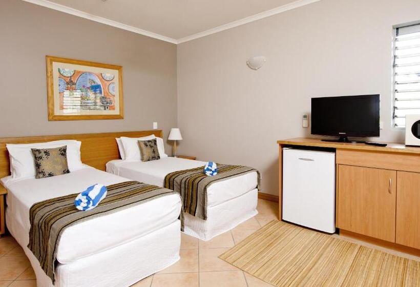 Hotel Mantra In The Village