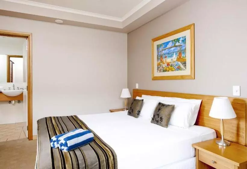 Hotel Mantra In The Village