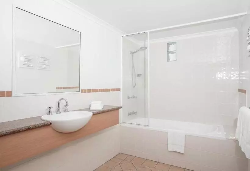 Hotel Mantra In The Village