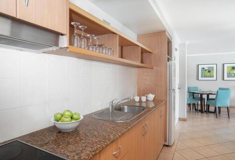 Hotel Mantra In The Village