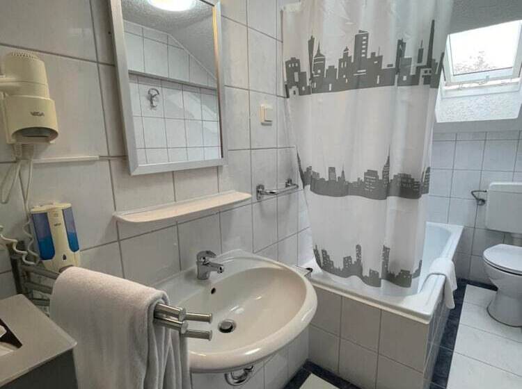 فندق Monte Cristo