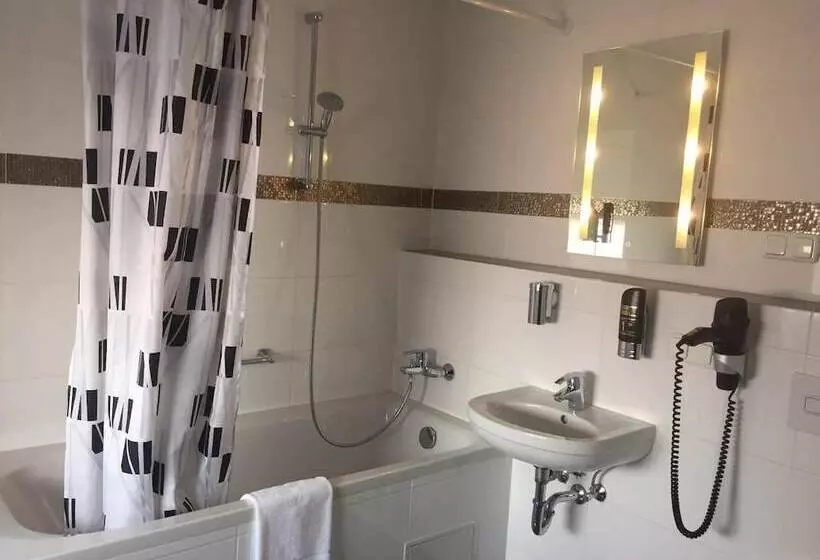 בית מלון כפרי Monte Cristo