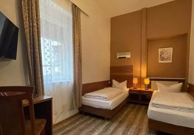 בית מלון כפרי Monte Cristo