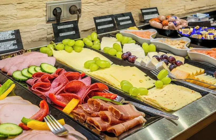 Hotelli Plaza Inn Heilbronn