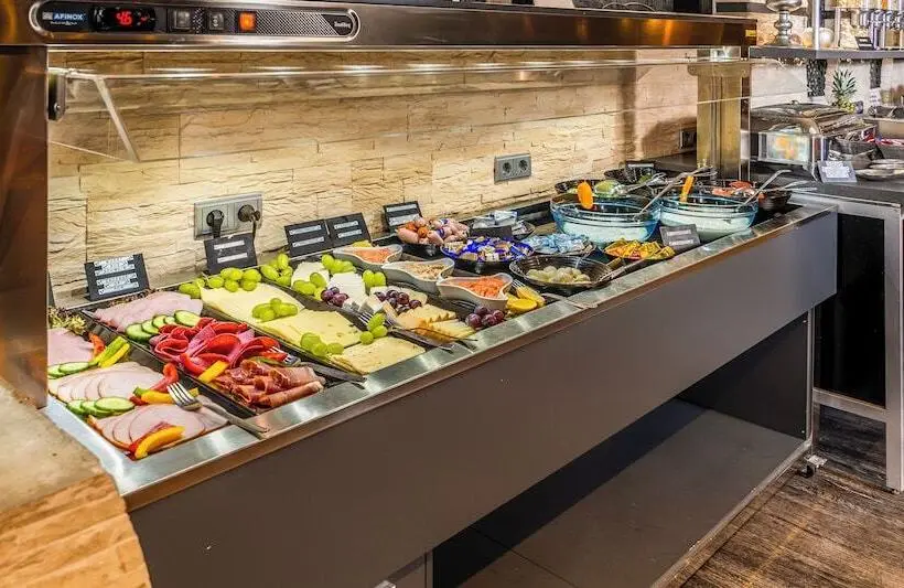 Hotelli Plaza Inn Heilbronn