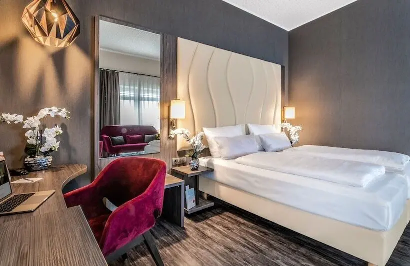Hotelli Plaza Inn Heilbronn