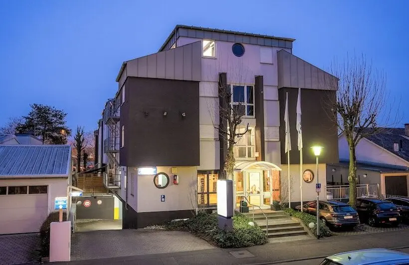 Hotelli Plaza Inn Heilbronn