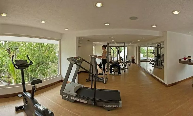 Отель Punta Serena & Resorts  Couples Only