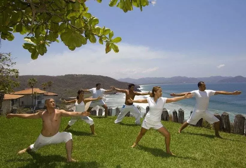 Отель Punta Serena & Resorts  Couples Only