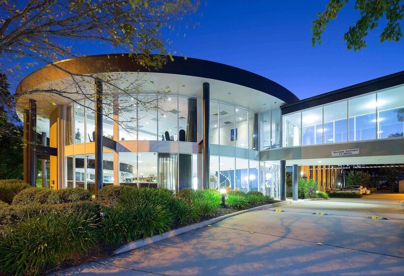 فندق Ramada Encore Belconnen