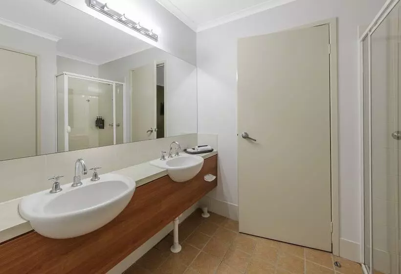 ホテル Ramada Encore Belconnen