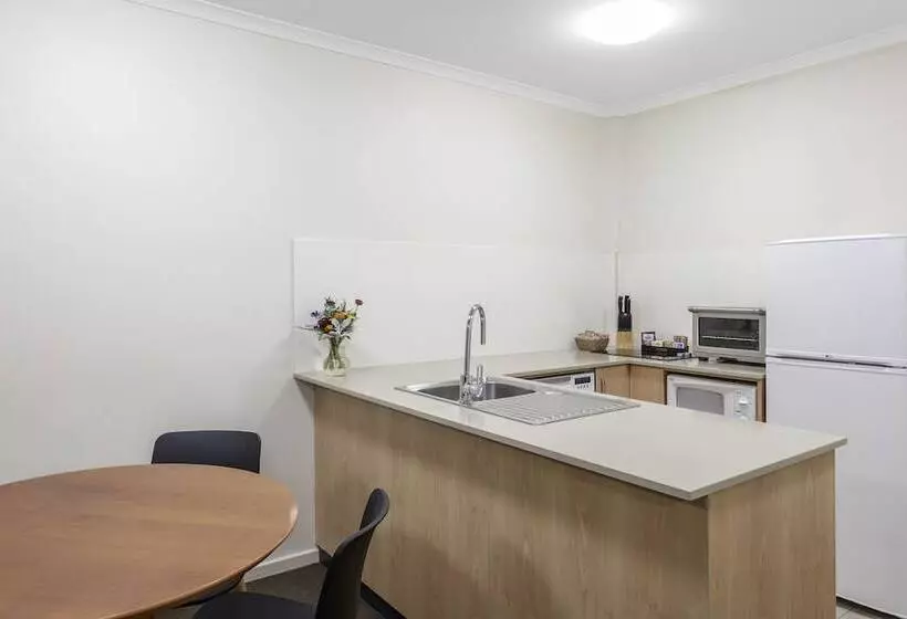 ホテル Ramada Encore Belconnen