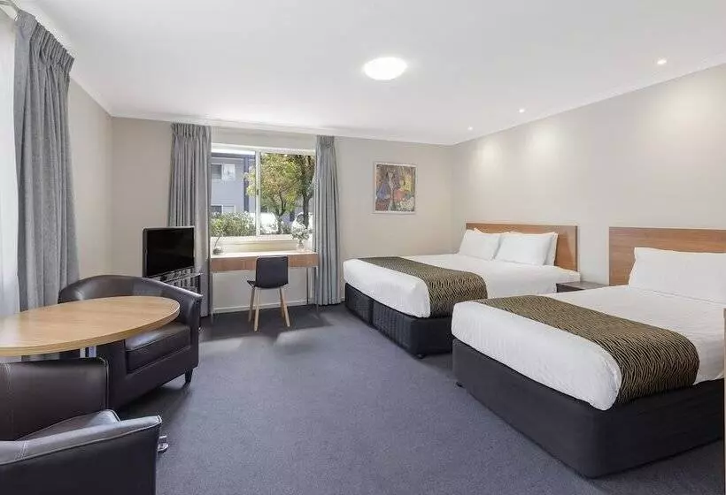 ホテル Ramada Encore Belconnen