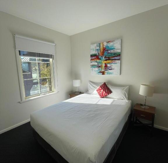 בית מלון כפרי South Yarra Central Apartment