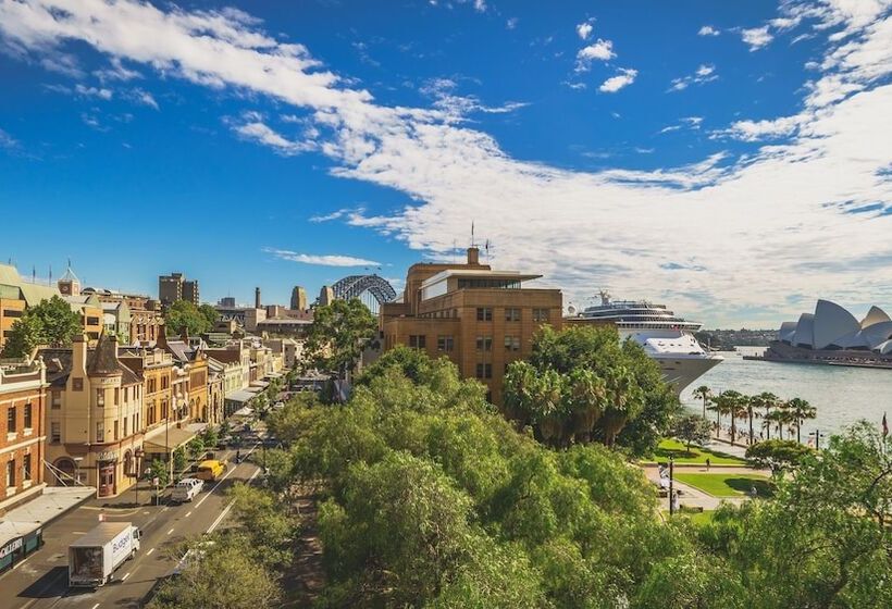 فندق The Russell Boutique