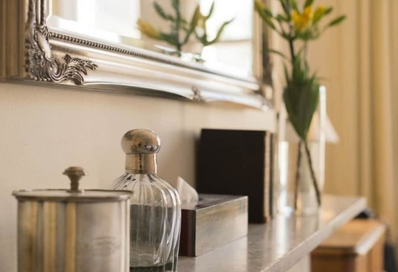 فندق The Russell Boutique