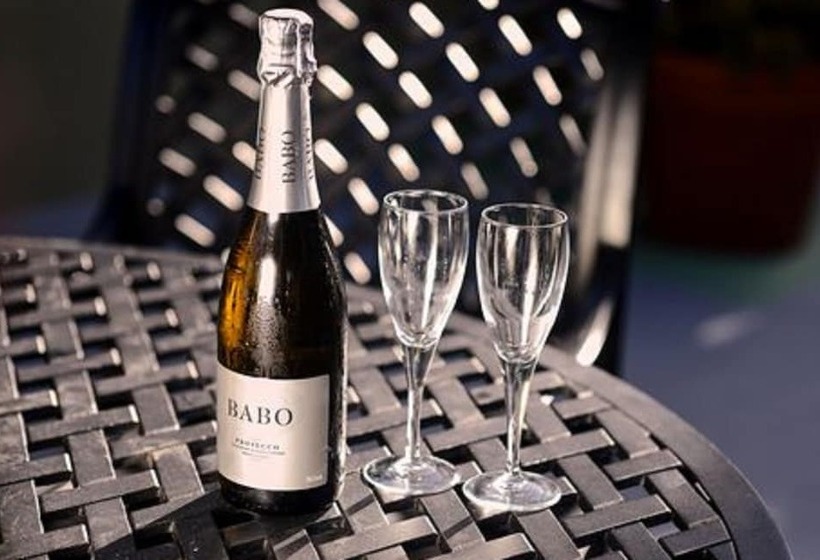 فندق The Russell Boutique