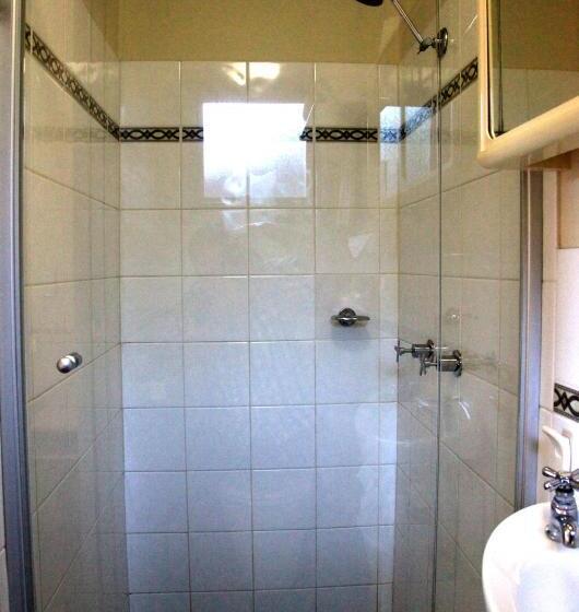 酒店 Travellers Motor Village