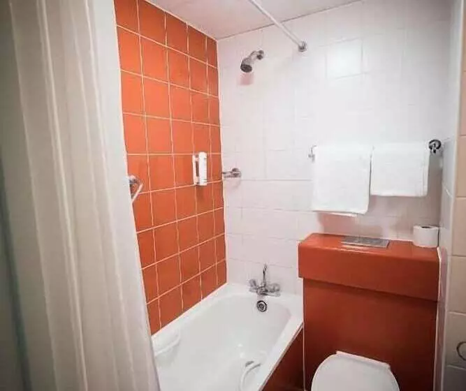 酒店 Travelodge Belfast