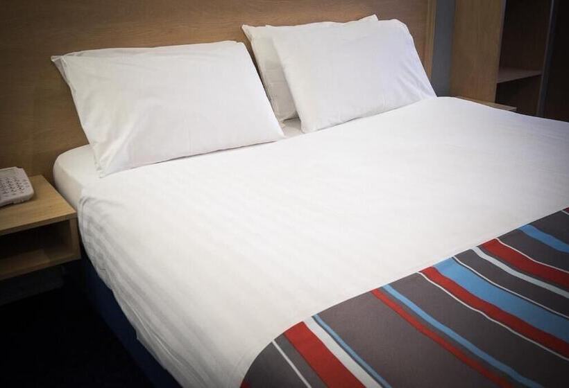 فندق Travelodge Belfast