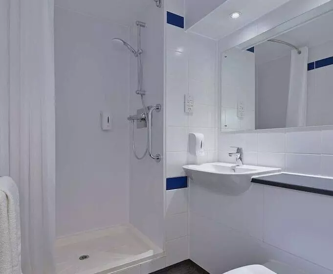 ホテル Travelodge York Tadcaster