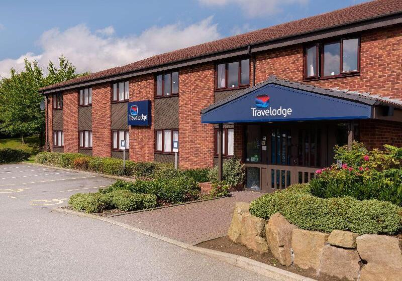 Отель Travelodge York Tadcaster