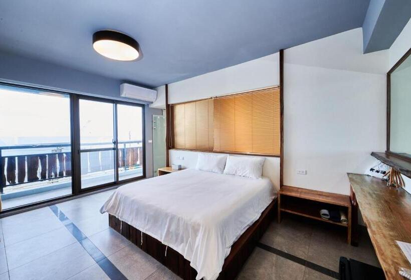 تختخواب و صبحانه 墾丁興海灣民宿