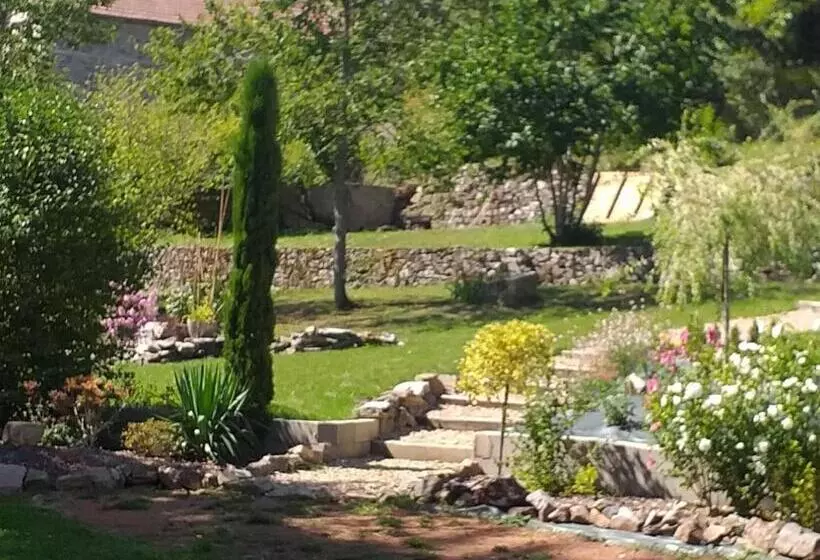 Aamiaismajoitus (B&B) Le Clos Bourbon