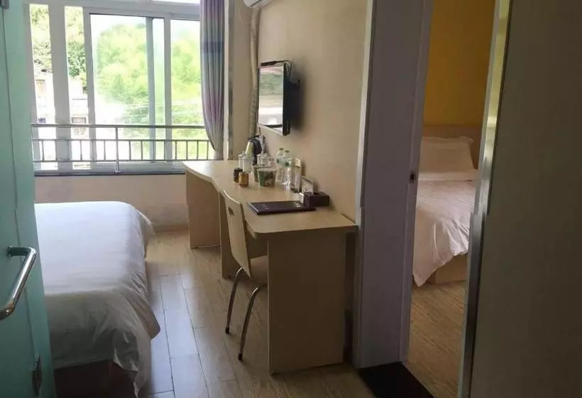 Hotelli 7days Inn Ziyang Lezhi Yingbin Avenue Branch