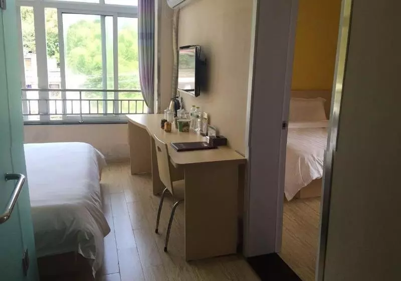 Hotelli 7days Inn Ziyang Lezhi Yingbin Avenue Branch